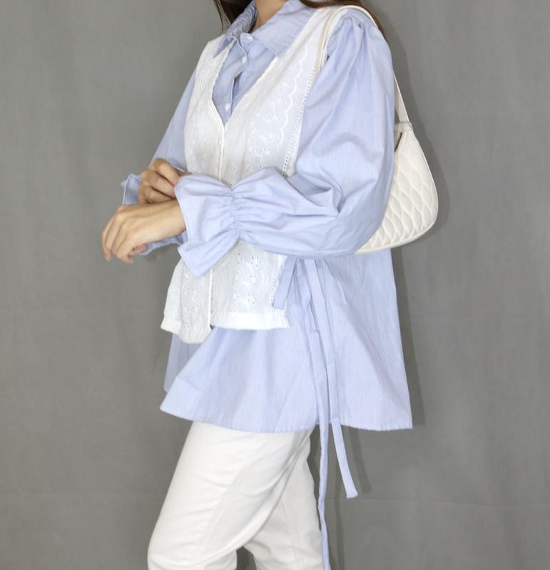 LILIUM AIT - CLEOOO SHIRT - KEMEJA KATUN BIRU MUDA GARIS DENGAN KOMBINASI KATUN BOLONG 3