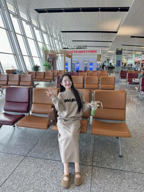 T.LINH STORE 68 Sét Váy Chữ In Chất Nhung Tăm Dành Cho Nữ Dễ Mặc Thiết Kế Mềm Mại Phù Hợp Nhiều Dịp