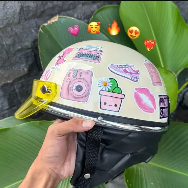 Helm Chips Shorty Pinky Edition Free Pet Retro