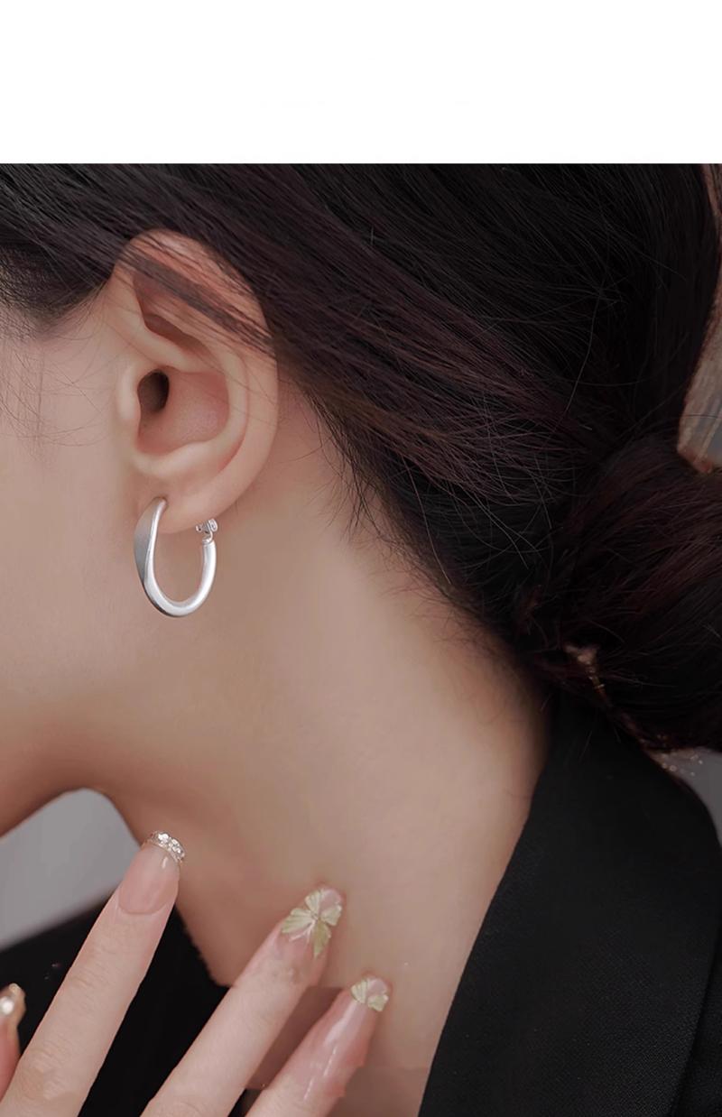 Product Introduction of 925 Sterling Silver Small Hoop Earrings Delicate Birthday Gift for Women Girls 0