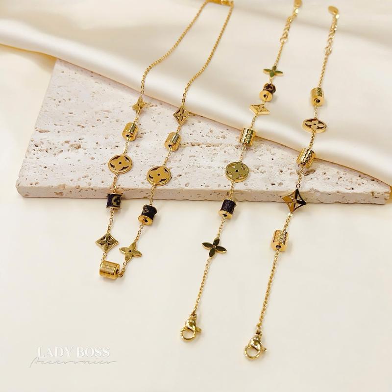 Phụ Kiện Thời Trang Titan Dây Chuyền Và Lắc Tay Charm Trụ 4 Lá Cho Nữ Bền Màu Không Gỉ Lady Boss Accessories