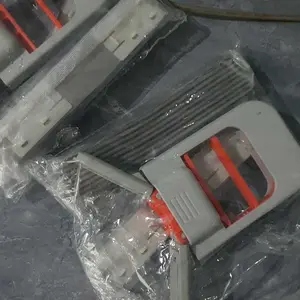 Pel Pembersih Multifungsi Meia Kecil Tidak Mengotori Tangan untuk Meja Dapur Kaca dengan Spons Gratis 50% OFF