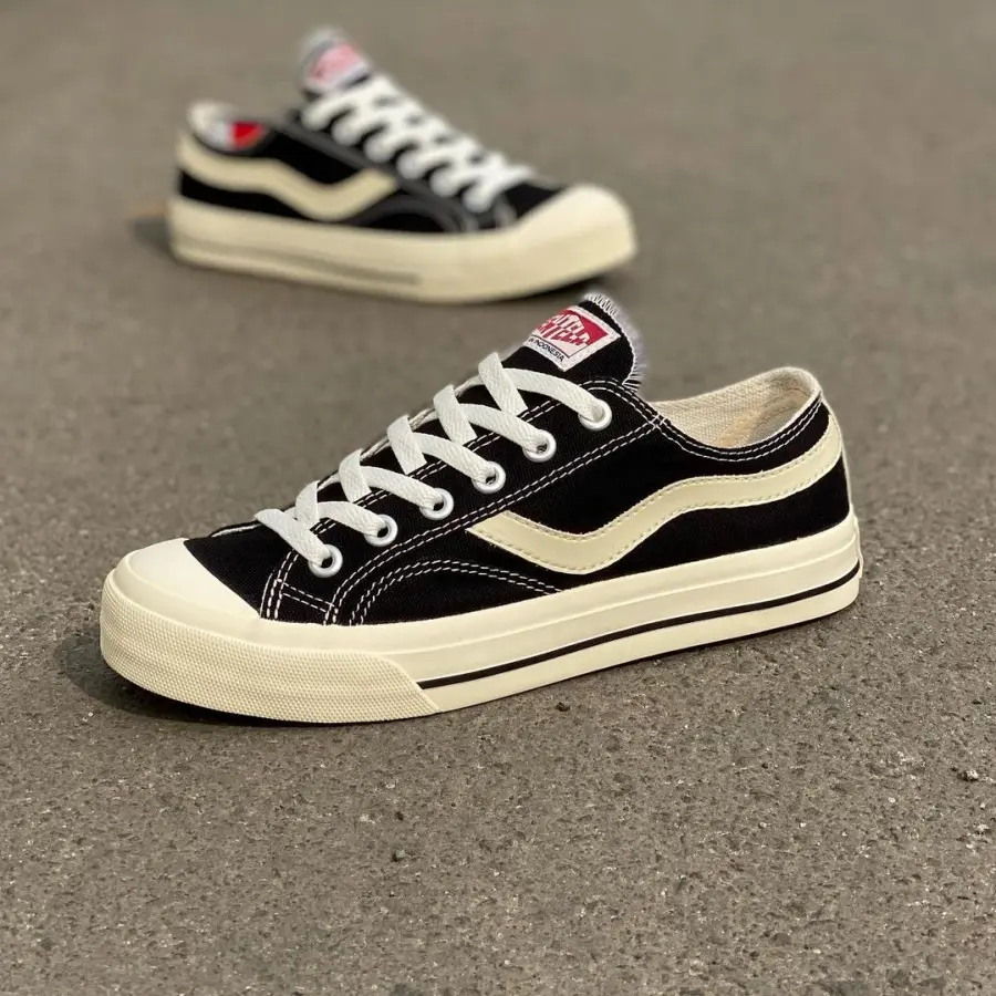 Sepatu Ventela Public Low Black Natural Sneakers Casual / Sepatu Ventela pria / Sepatu Casual Wanita sale