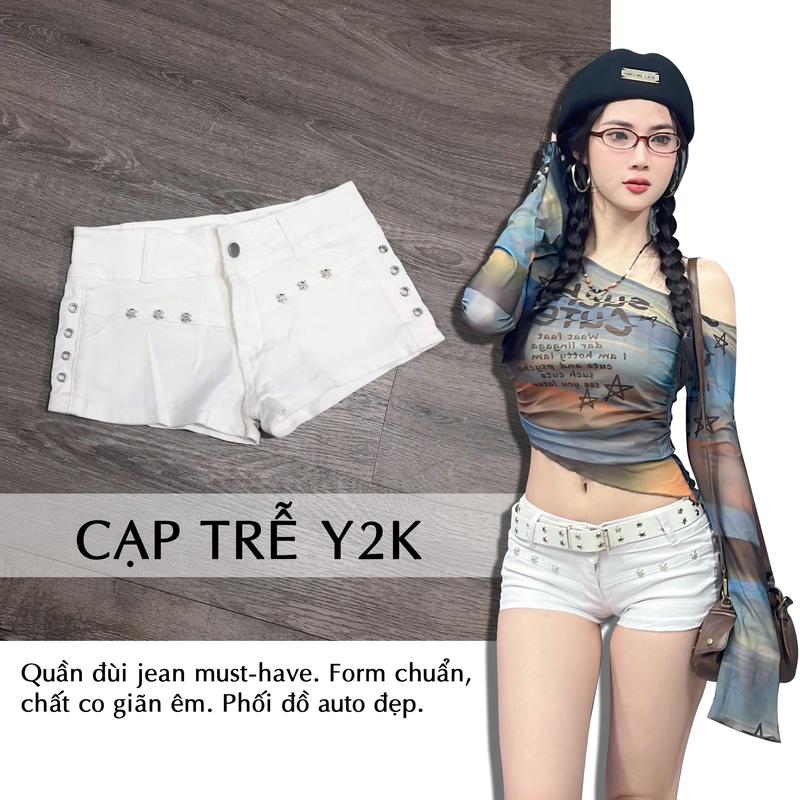 A2 - Quần Đùi Jean Nữ Cạp Trễ Ôm Quần Short Trắng Lưng Thấp Đính Đá Hot Trend Dancer Hiện Đại Đi Phố Bar Club