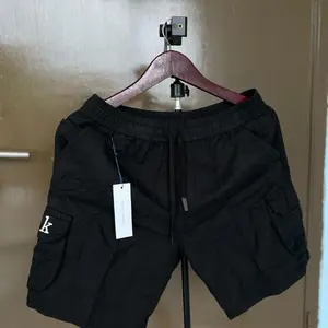 Celana Cargo Pria Premium Bahan Katun Twill Pendek Nyaman untuk Semua Aktivitas Distro Santai