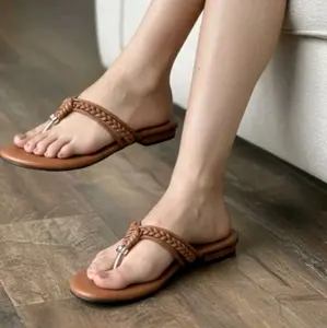 Sandal Jepit Wanita Kekinian Hiasan kepang Stylish Anti Slip Double Mutiara Ukuran EU 36-40 Panjang Kaki 23-25.5 cm