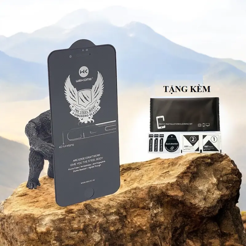 Combo Kính cường lực iphone chống nhìn trộm Kingkong đỏ tặng kèm bịch khăn lau màn hình 0