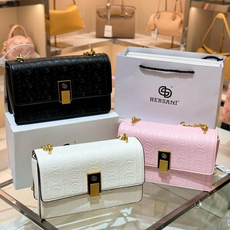  Túi Xách Nữ HERSANI Form Classic Cá Tính Tôn Khí Chất Thời Trang Phù Hợp Mọi Phong Cách Đi Chơi Đi Làm Dịp Khác. Đeo Vai & Đeo Chéo. Full Box - HS8805-8 