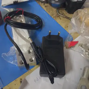 DECKER  Pengisi Daya Baterai Lithium, Bahan PP, Cocok untuk Baterai 21V, Arus 300A, Tegangan Lebar 110V-240V (Otomatis), 50/60HZ