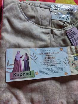Product Review of KUPNAD | Gamis Wanita Daily Muslimah Syar’i Busui Friendly Adem, Modern & Nyaman | Medina Dress from A**a K**a 1
