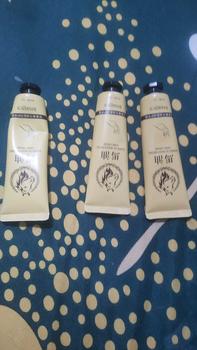 Product Review of PAKET 3 PCS Images Hand Cream horse Oil Krim Pelembab Tangan Kering from h**n 0