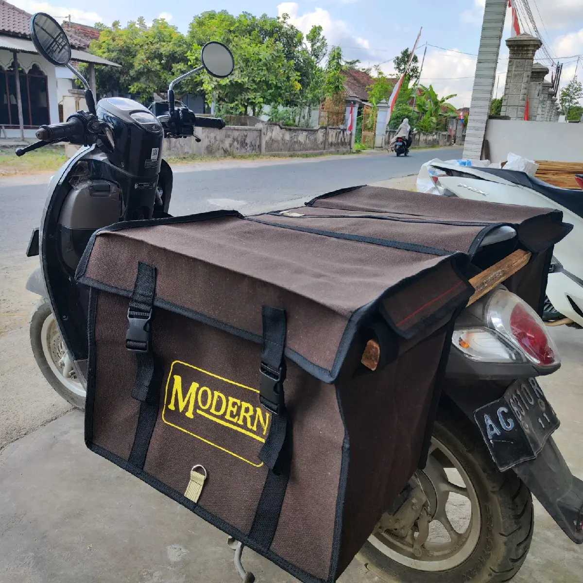 Tas obrok motor tas kurir kanvas kuat beban banyak anti air tas obrok jumbo