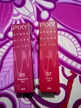 Product Review of PIXY Hydra Glass Lip Tint - Tampilan Bibir Glossy dan Staining Tahan Lama - Berry, Lipstick, Gradasi, Kering, Lipcream, Lasting,Ombre, Cherry Liptint from I**🙂 1