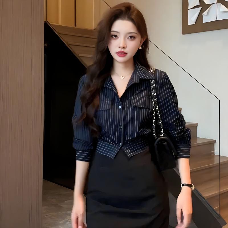 Product Introduction of Áo sơ mi sọc đơn hàng khuy tay dài dáng ôm vừa vặn thanh lịch 1