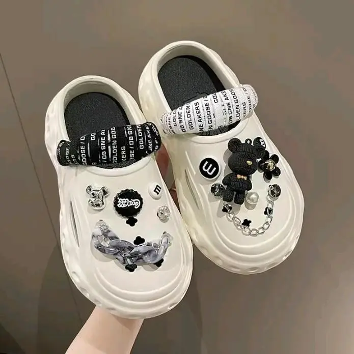 Sandal Wanita Fashion Bangkok Rantai Silver Boneka Tali Sepatu Lilit Bagian Belakang Bahan Karet / Jelly Sendal
