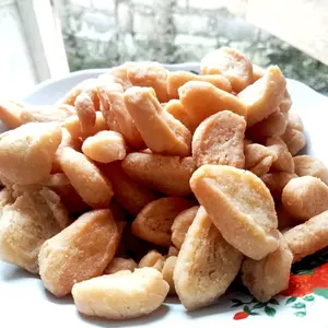 Cemilan Kue Biji Ketapang Empuk Manis - Snack