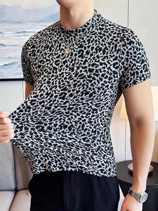 Men's Slim Fit Leopard Print Short Sleeve T-shirt, Casual Round Neck Stretch Tee for Summer, Streetwear Fashion Men's Top for Daily Wear
