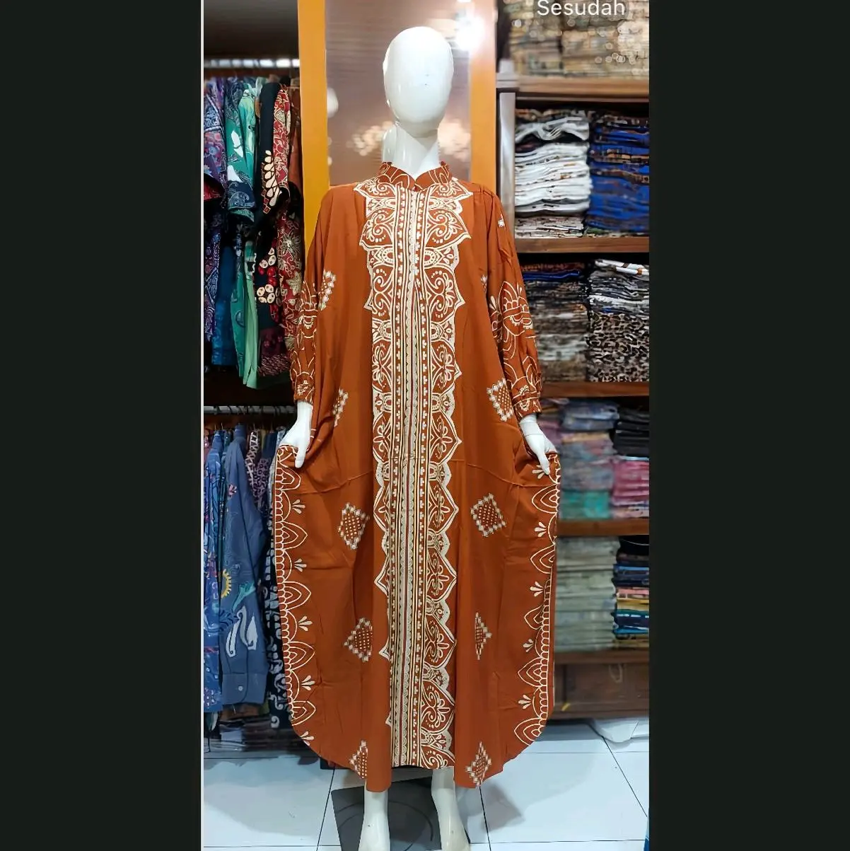 Kaftan Jumbo Batik Terbaru Tren 2025 - Model Wanita Muslim Lebaran - Gamis, Katun, Tunik, Dress, Rayon, Remaja, Motif