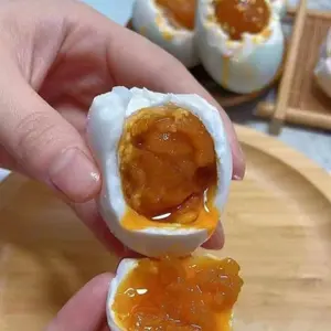 Telur Asin sudah matang dan masir berminyak isi 10butir