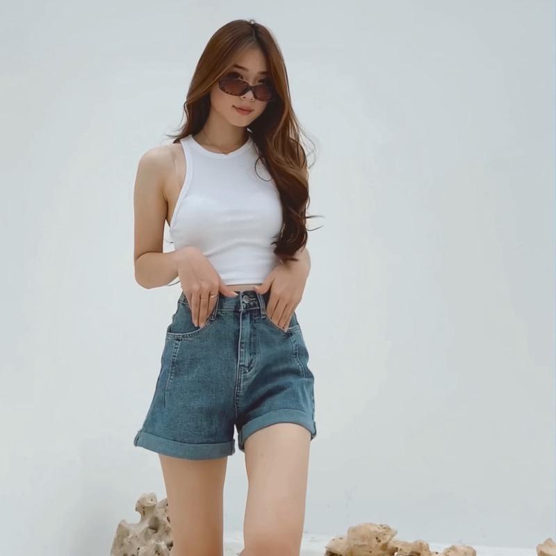 Charlotte - Babel Jeans stretchy Short 5