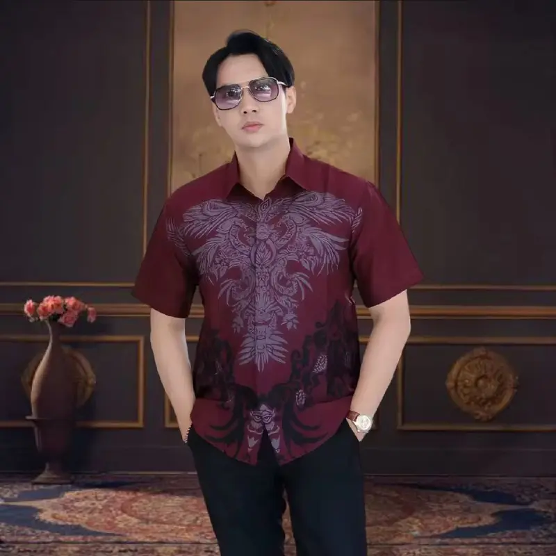 Kemeja Batik Pria Lengan Pendek Jumbo Hitam Manis Kantor Printing Baju Kerja Kantor M L XL XXL Nyaman Cowok Hitam Casual Katun 0