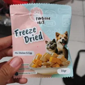 Freeze Dried Chicken Cubes & Egg Yolk 10gram Kemasan Ekonomis - Snack Cemilan Sehat dan Lezat Untuk Anabul - Snack Dada Ayam dan Kuning Telur Kering Dadu Cemilan Anjing Kucing Hamster Sugar Glider - Makanan Hewan Peliharaan - Snack for Pet Cat Dog