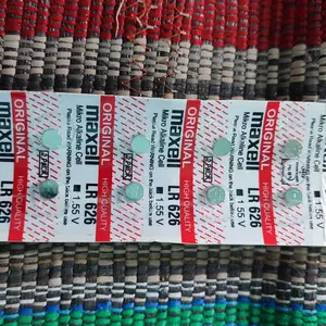 1 lembar batre LR626 batre jam tangan LR 626 / 377 ma-Sell murah  Watch battery Merah