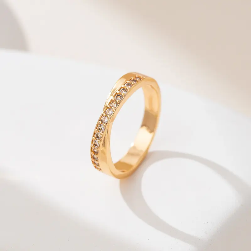 Cincin Permata Zircon Satu Garis Xuping Premium by Yunqi Jewellery - Model Rings Gold 5
