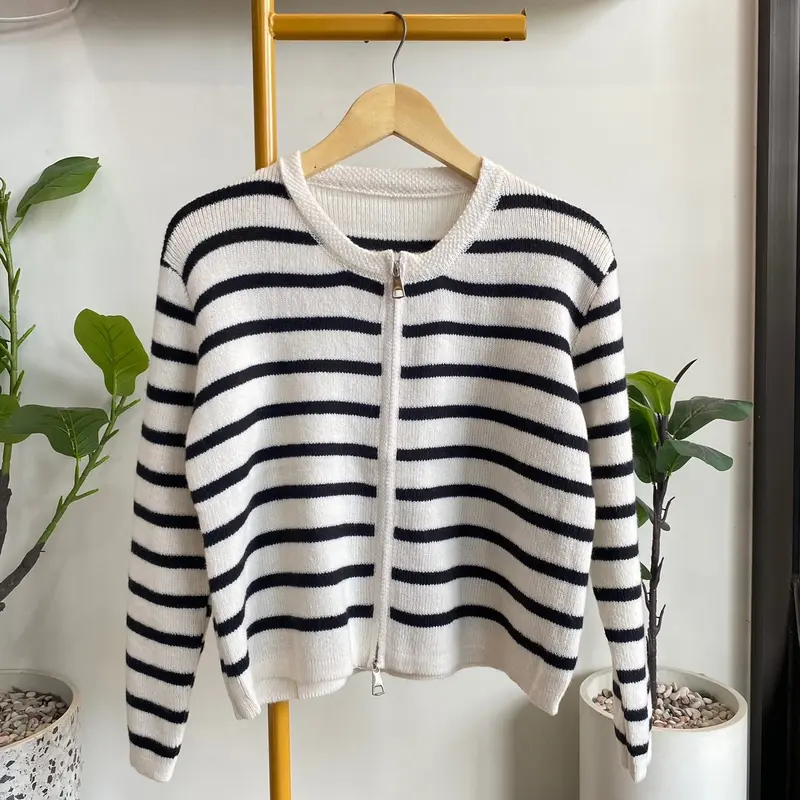 Baju Rajut Wanita Strip Terbaru Lengan Panjang - Atasan 0