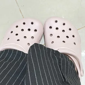 Sandal Baim Cross Wanita Terbaru Sandal Baim Tali Belakang Perempua Sandal Karet Ringan Non Slip Sendal Pink Hitam Putih