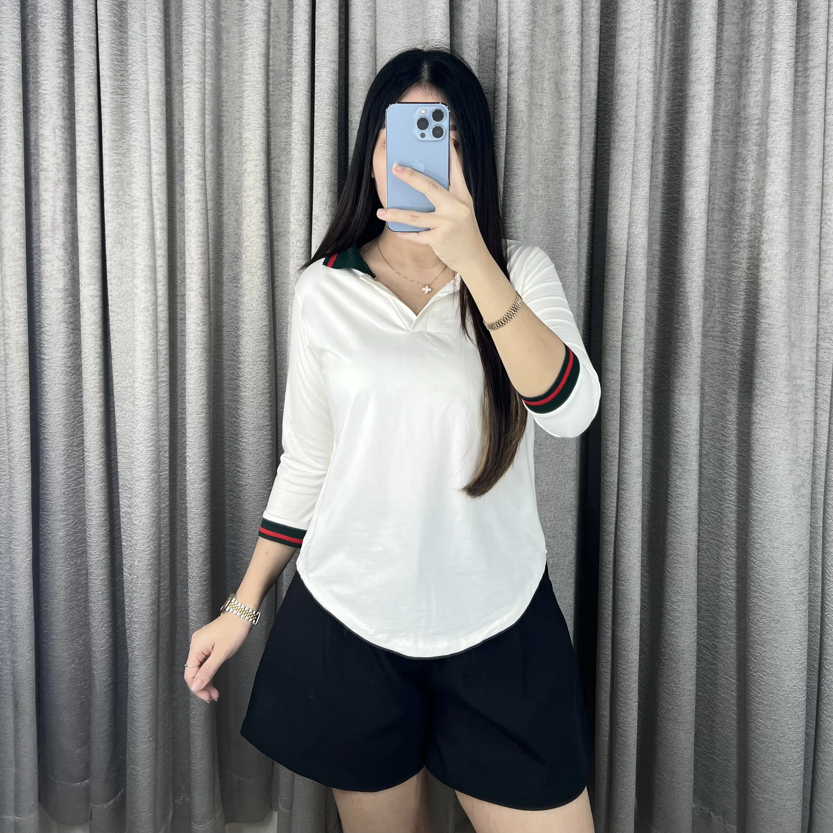 Azelie Atasan Kerah V Lengan Panjang Bawah Oval