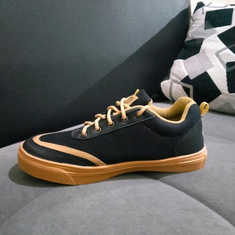 SEPATU SNEAKERS PRIA DAN WANITA CASUAL SKATEBOARD C 1975 TERLARIS Kasual Shoes Round Toe Canvas Olahraga 9