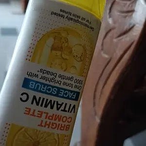 Garnier Bright Complete Speed Brightening Scrub 100ml / 50ml Lemon Pencerah Vitamin Wajah Facial