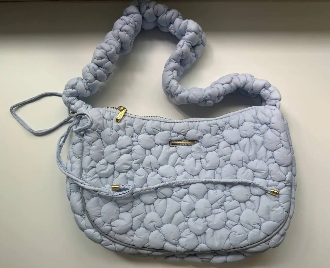 SAMANTHA VEGA PUFFY FLOWER CROSSBODY BAG