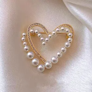 【lingerly】Mutiara cinta bros sifon hati bros sifon anti-silau desain wanita ceruk pin halus