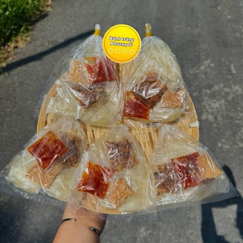 Combo 5 bịch bánh tráng ớt rim mật ong hành phi Mua 10b tặng 1 chai sốt tắc