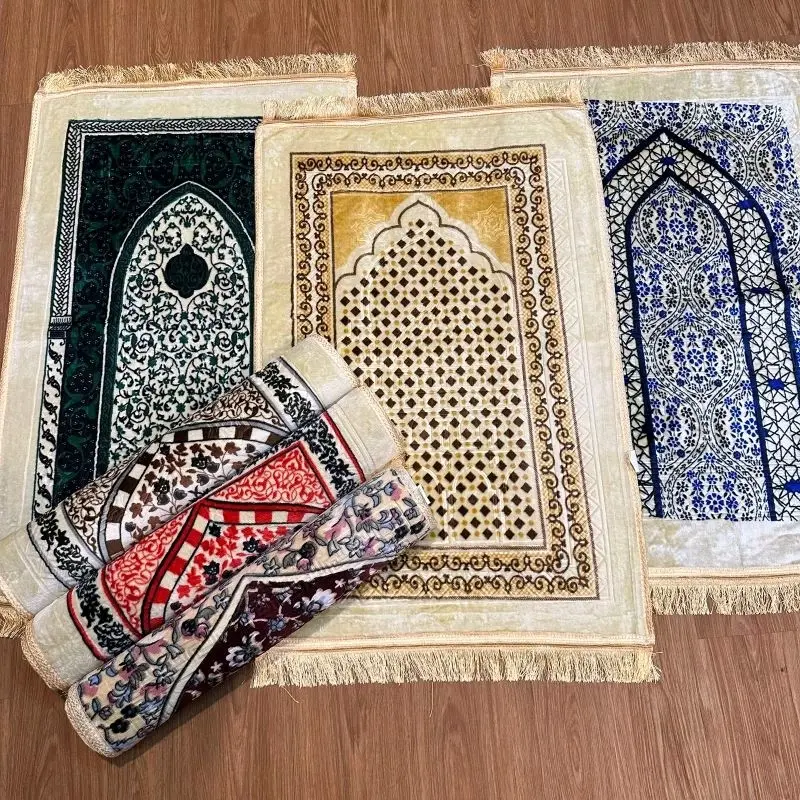 Sajadah Tebal Anti Slip Dasar Cream, Hitam dan Warna