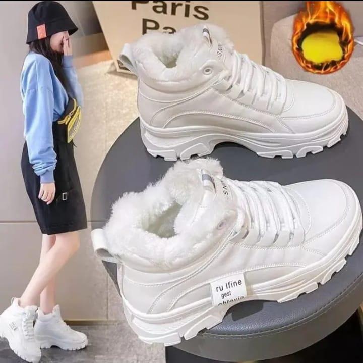 SEPATU BOOTS BUL WANITA - SEPATU SNAKERS WANITA - SEPATU BOOTS BULU WANITA MODEL TERBARU DENGAN HARGA MURAH 6