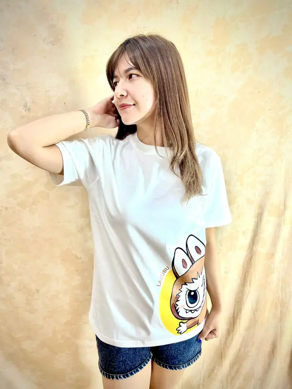 Patgang Kaos Distro Wanita / Kaos T-Shirt Motif The M0nst3r Labubu Brown / Kaos Enzim Wanita Motif Labubu / Kaos Enzim Super Premium 8