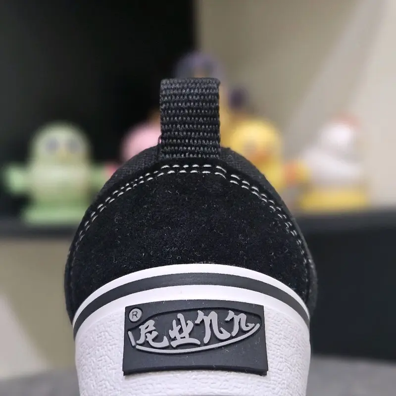 Sepatu anak anak brand lokal terbaru RUNN model gemuk dan lebih empuk nyaman dipakai oleh anak anak balita dan bisa untuk sepatu sekolah 6
