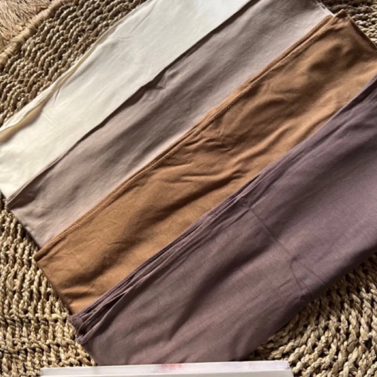 Pashmina Kaos premium polos