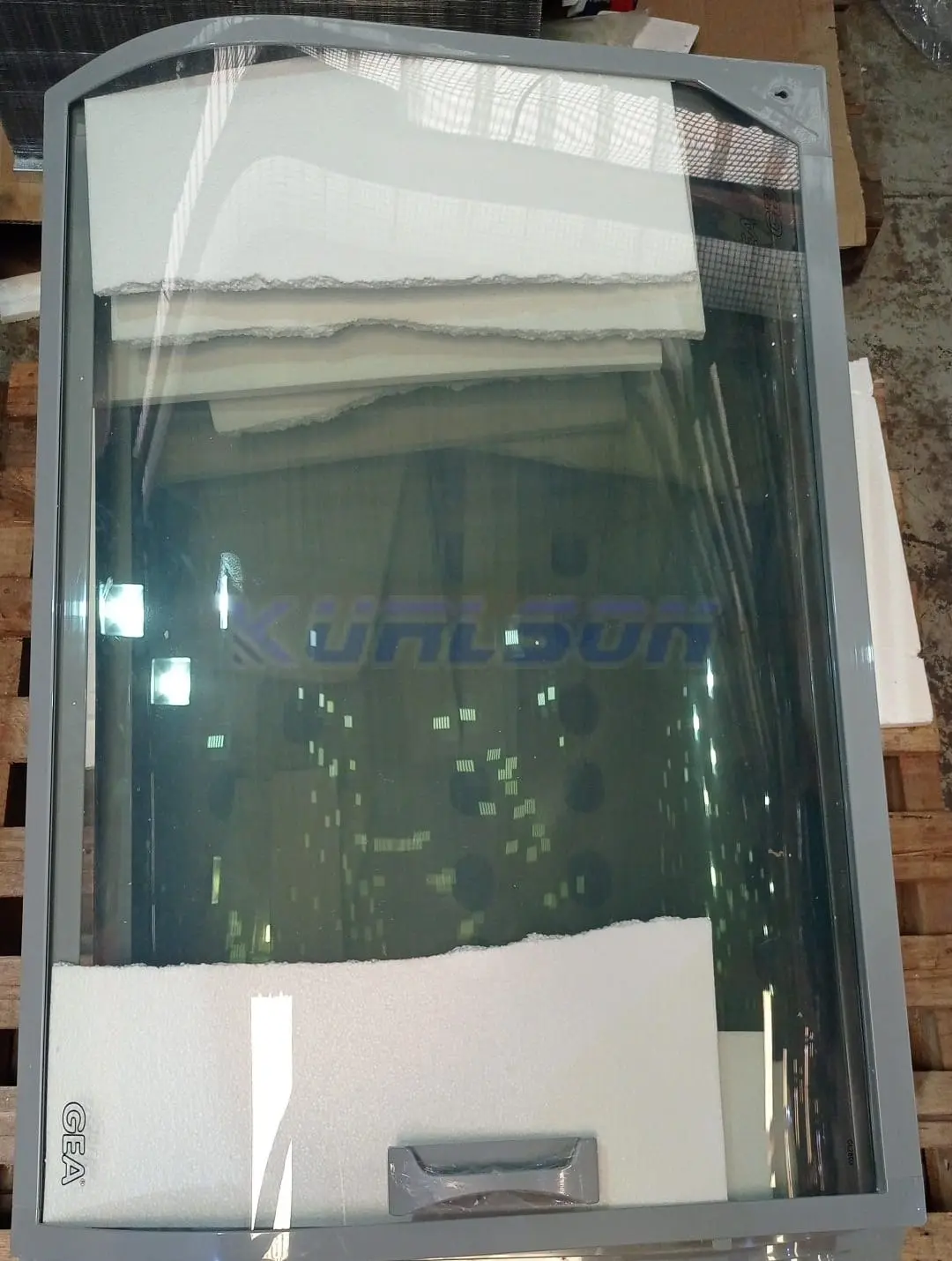 Kaca Bawah Sliding Curve Glass Freezer GEA SD 700BY