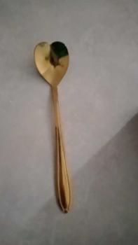 Product Review of BISA COD H6163 Sendok Kopi Motif Bunga dan Love / Tea Spoon Mewah Berkelas Gold Makan Kitchenware from N**2 0