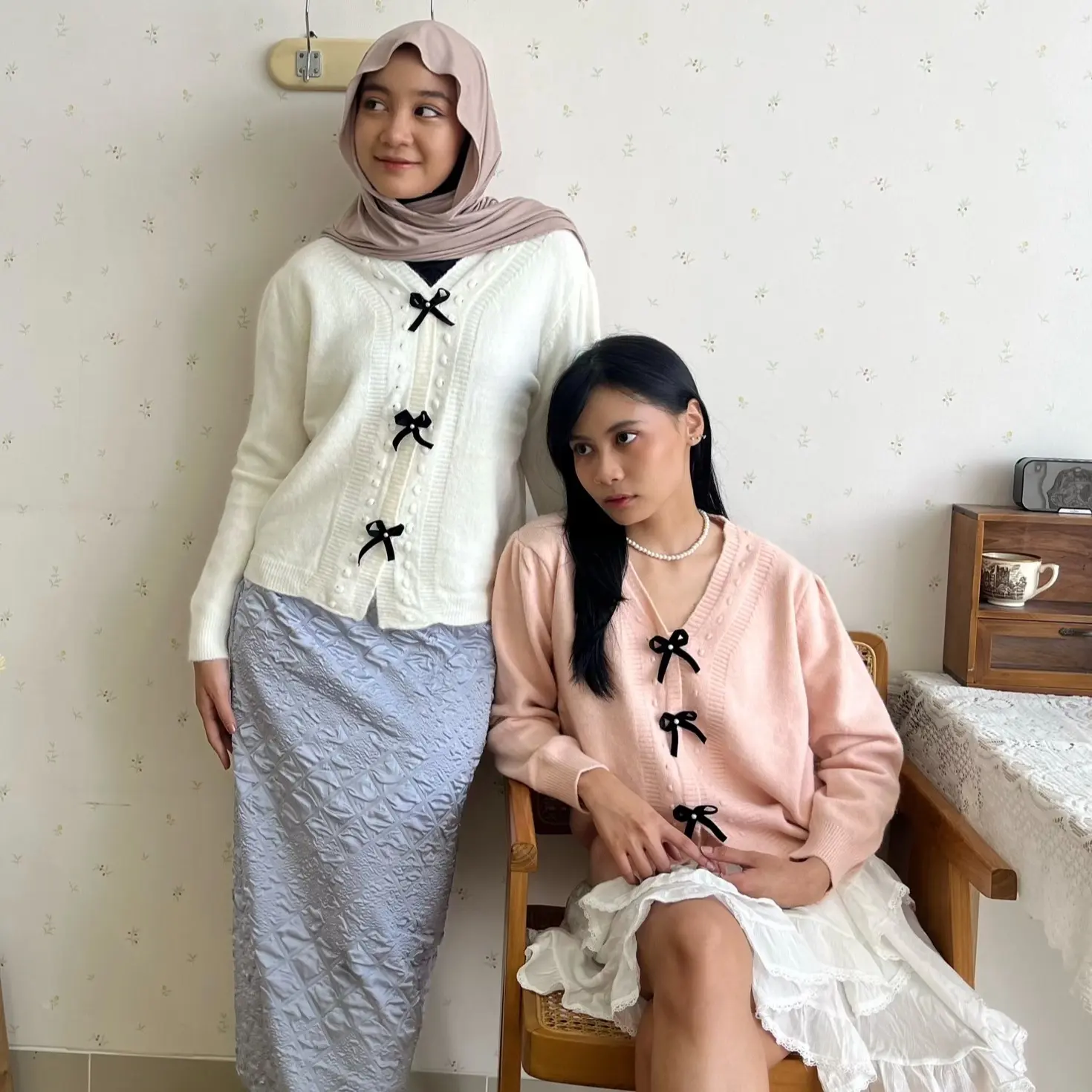Belle Bow Knit Sweater Cardigan - Coquette Looks Rajut Pita - Bling It On Top Knitwear Wanita Atasan Panjang Kancing Baju