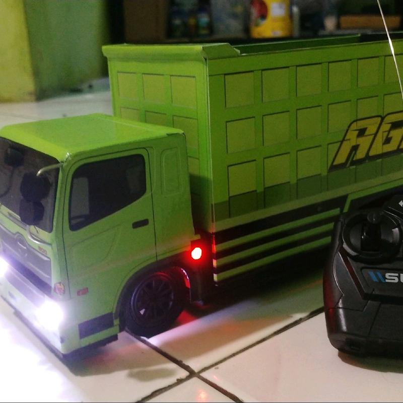Miniatur Dump Truk Hino 500 RC dengan Pengendali Jarak Jauh dan Lampu Remote Toy Control mainan dump truk hino 5000 Hadiah dump truck hino rc 5