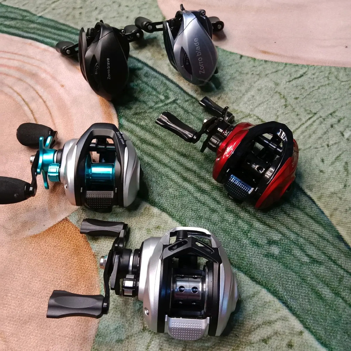 reel bc zorro  drag cliker handle kiri maxdrag 9kg reel bc terbaik zorro galaxy cliker ratio 7.5.1 zorro galaxsy bearing 9+1 dam reel bc zorro yg lain nya bearing 18+1 ratio 7.2.1  takle zorro terbaik zorro abu2silver maxdrag 12kg handle kiri ratio 7,6,1