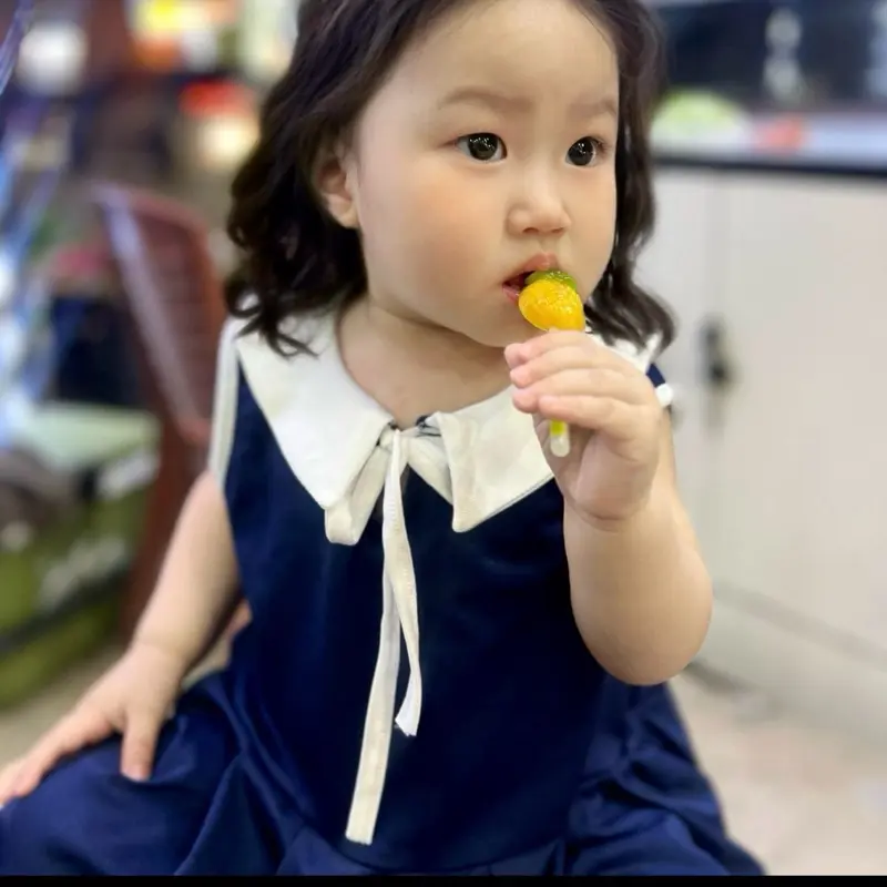 (ĐẦM)VÁY LIỀN Xếp Ly Cổ Bẻ Dây Nơ Xinh Yêu Bé Gái-Vải Poly Mềm Mịn Thoáng 9-19kg 7
