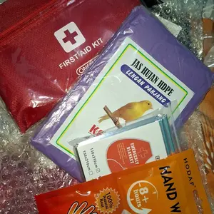 Perlengkapan Survival Pendaki Gunung Anti Hipotermia Hand Warmer Emergency Blanket P3K Komplit
