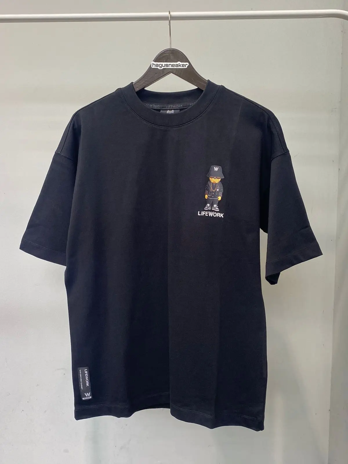 [HAGUSNEAKER] LIFEWORK CHECKERBOARD HIPDOG SHORT SLEEVE T-SHIRT BLACK