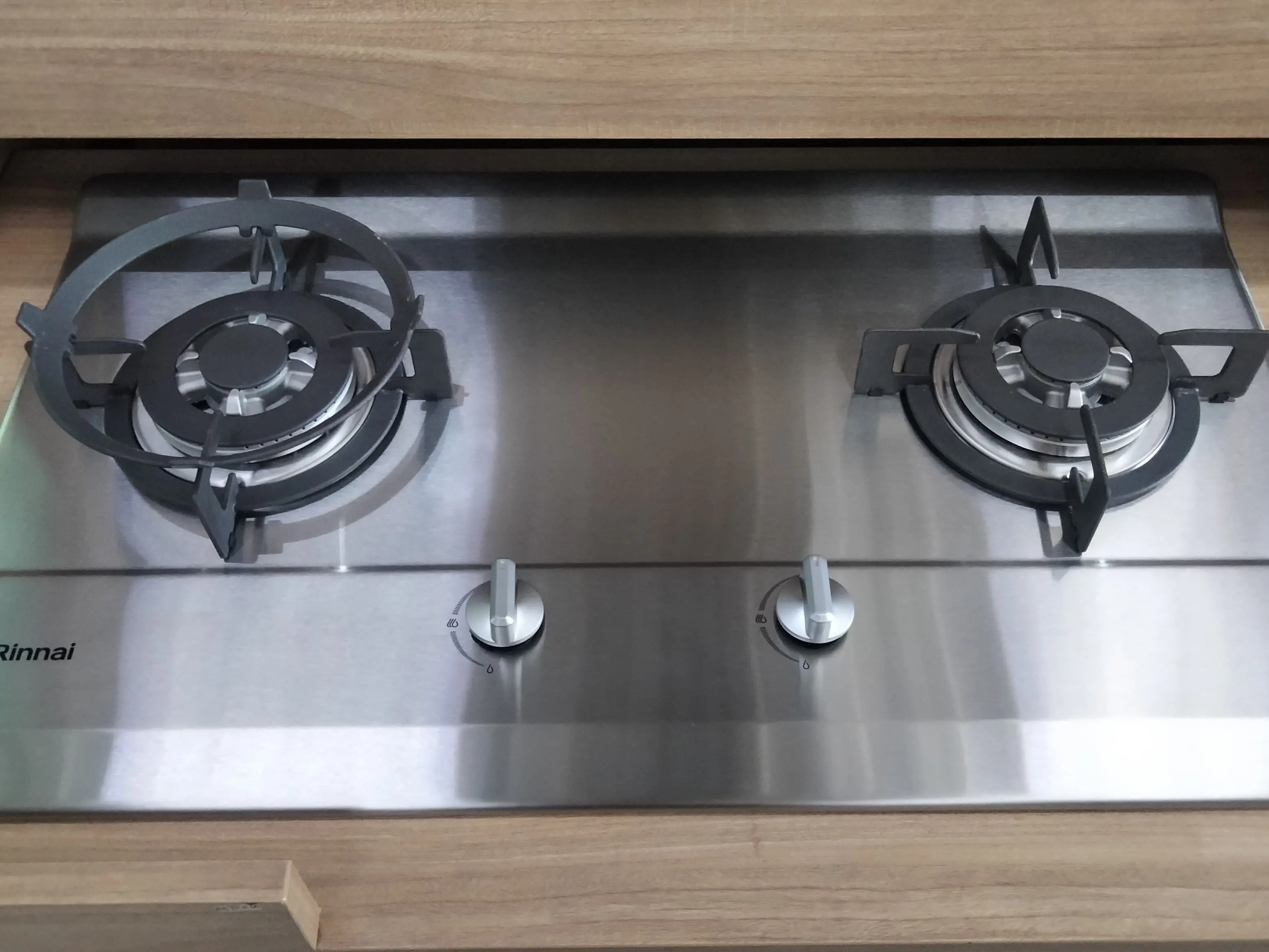 Kompor Gas Tanam (Stainless) Rinnai